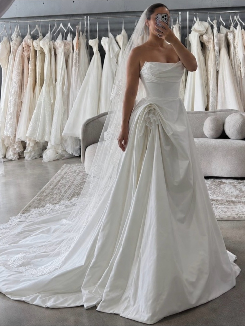 Eva lendel wedding gown -brand new never worn